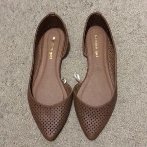 Steve Madden Flats never worn!